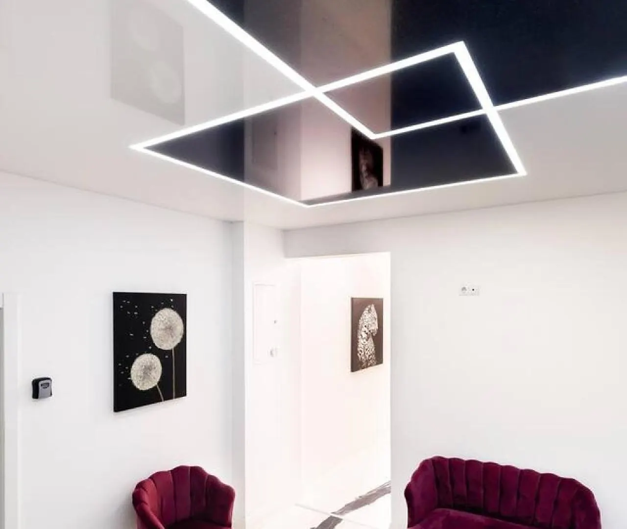 Bucharest Studios Dubai Room 루마니아