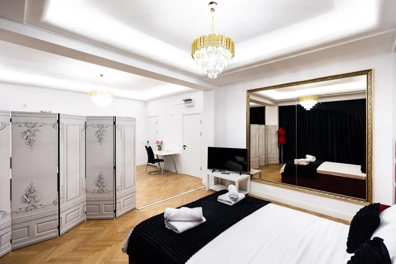 Bucharest Studios Dubai Room Apartamento