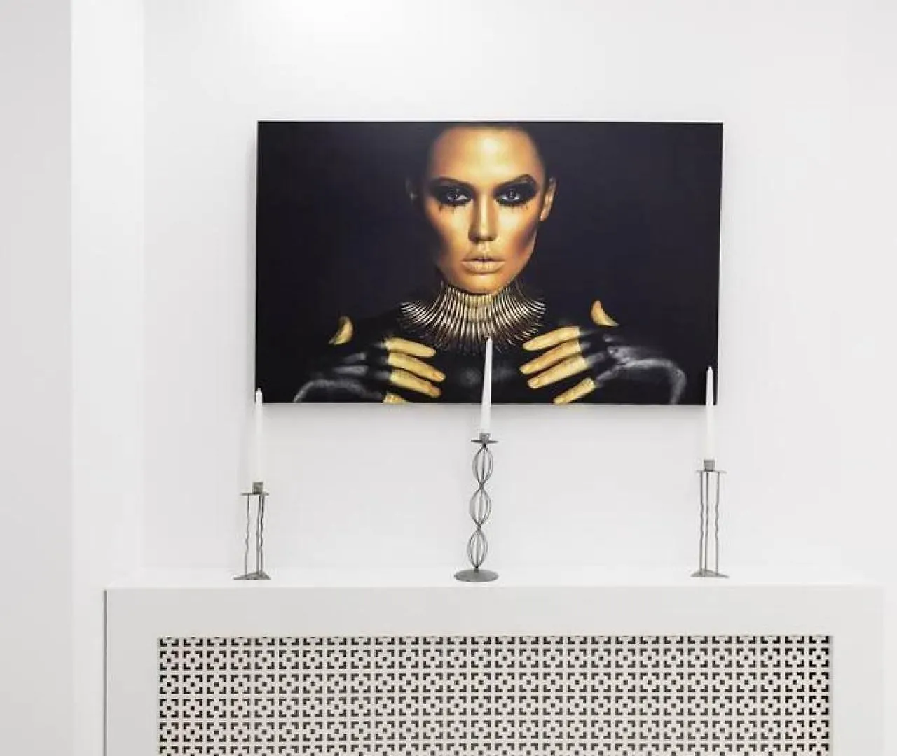 Bucharest Studios Dubai Room